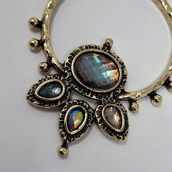 Gold Boho Queen Labradorite Earrings - Picture 6 of 6